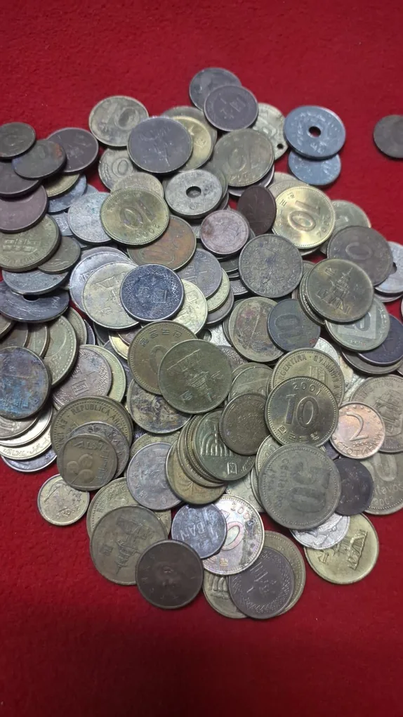 Foreign Coins Rs. 168 for 10 PCS