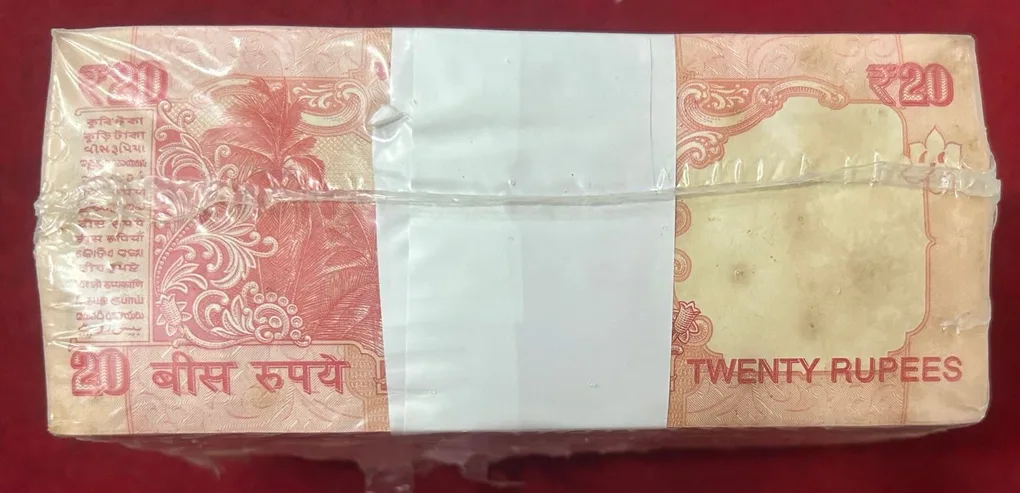 20 Ruppes old ishu mint seeled pack (R Insert) Rim very rare extremely Rare pack rim