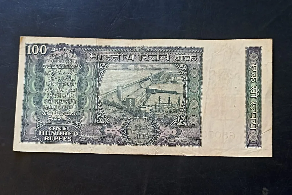 Reserve Bank of India Denominaton 100₹ Governor IG Patel Same and similar piece available