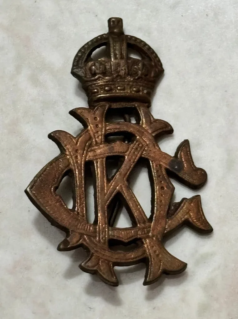 King own dragon guards arm badge