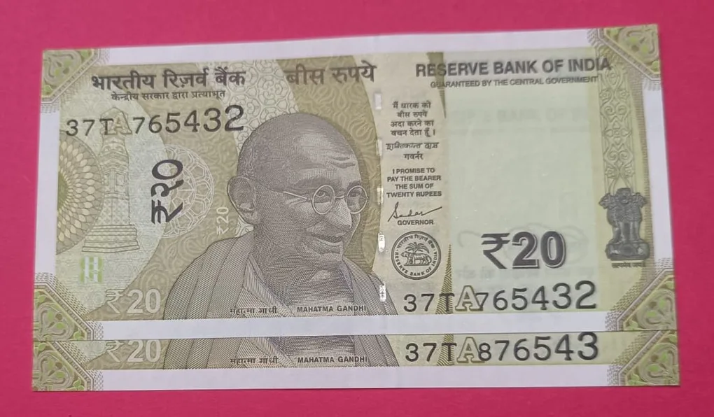 20 Rs Reverse Ladder Number Set of 2 Notes with same prefix