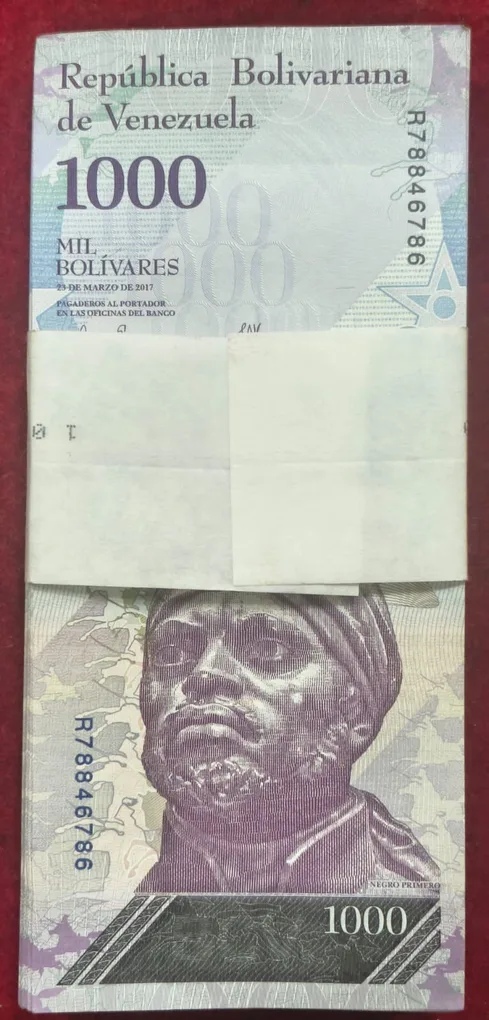 Venezuela 1000 Bolivars (100 Note) non seiral Unc Packet with 1 note ending 786 fancy number