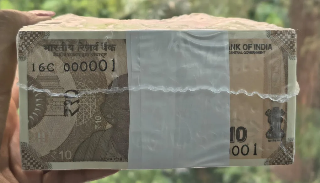 000001 lower number 2025 pack rim 10 Rupees RBI Governor Sanjay Malhotra Sealed 1000 note pack rim