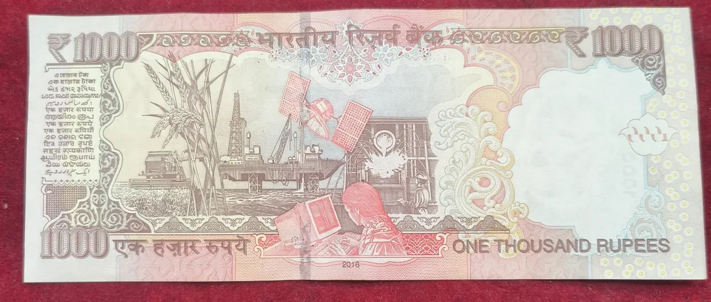 1000 Rupees Governor Raghuram G.Rajan Telescope Number Top Condition Rare Note