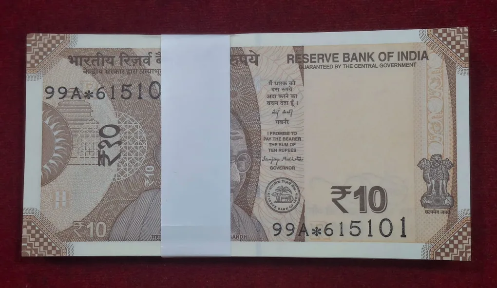 Star * Serial Packet 10 Rupees 2025 Governor Sanjay Malhotra Rare ( 100 Note ) Serial Packet