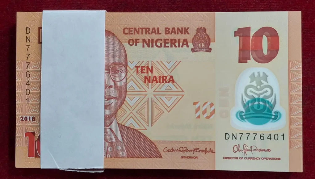 Nigeria 10 Naire Rare Polymer ( 100 Note) Serial Packet UNC