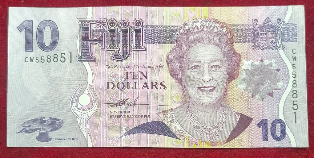 Fiji 10 Dollars Rare Note # B-2
