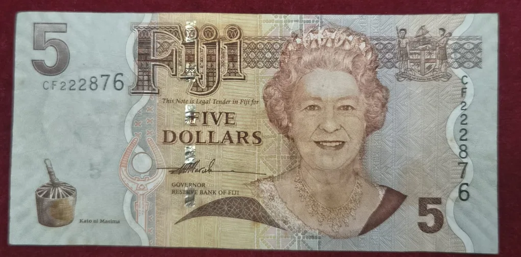 FIJI 5 Dollars Rare Note # B-2