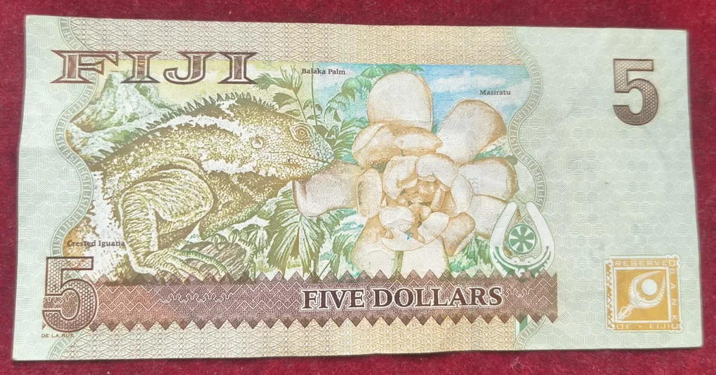 FIJI 5 Dollars Rare Note # B-2