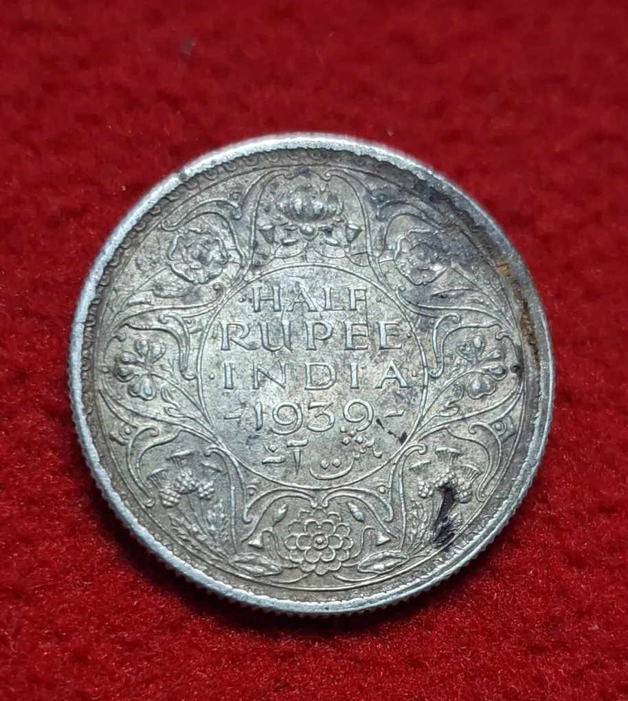 Half Rupee Silver COIN1939 Calcutta Mint 03 Weight 5.83 GMS