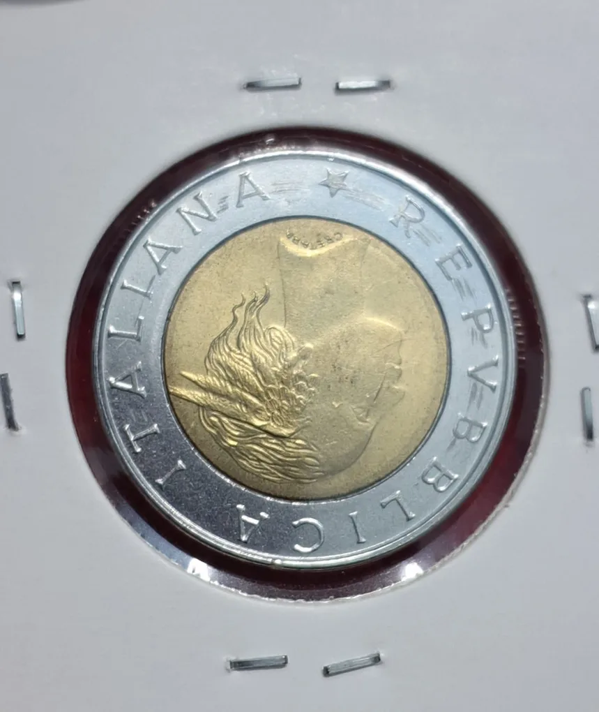 Italy 500 LIRE Coin