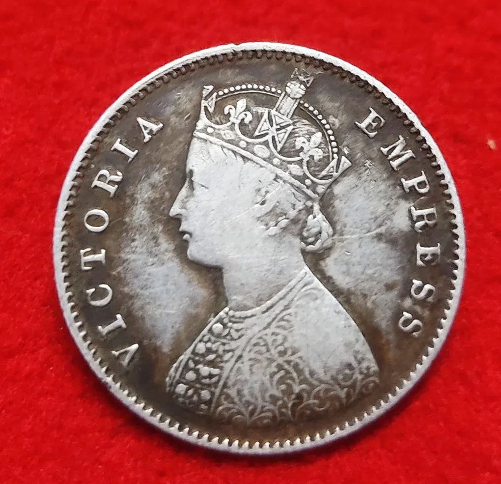 Half Rupee Victoria Empress Year 1886 Calcutta Mint