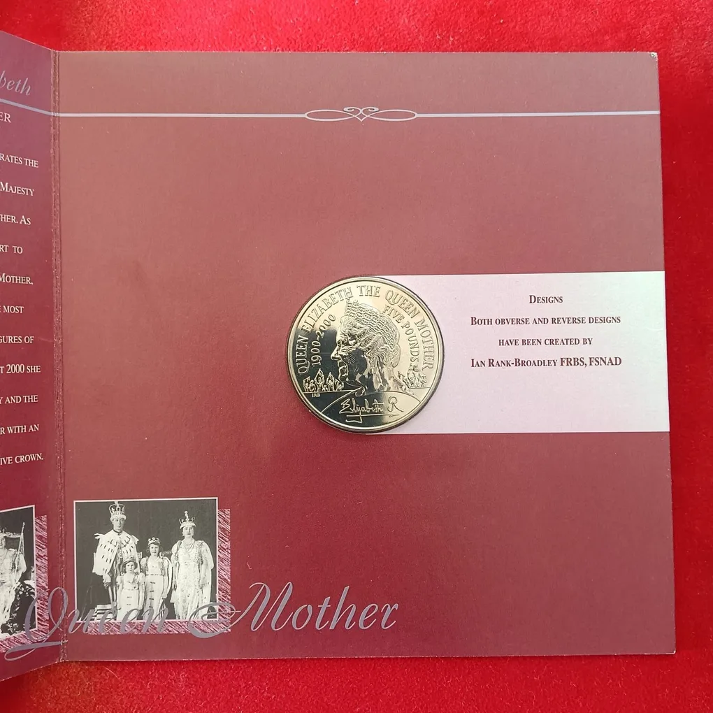 Rare Queen Elizabeth The Queen Mother Centenary Crown 5 Pounds 2000 Year Proof Coin Set Issue by Royal Mint