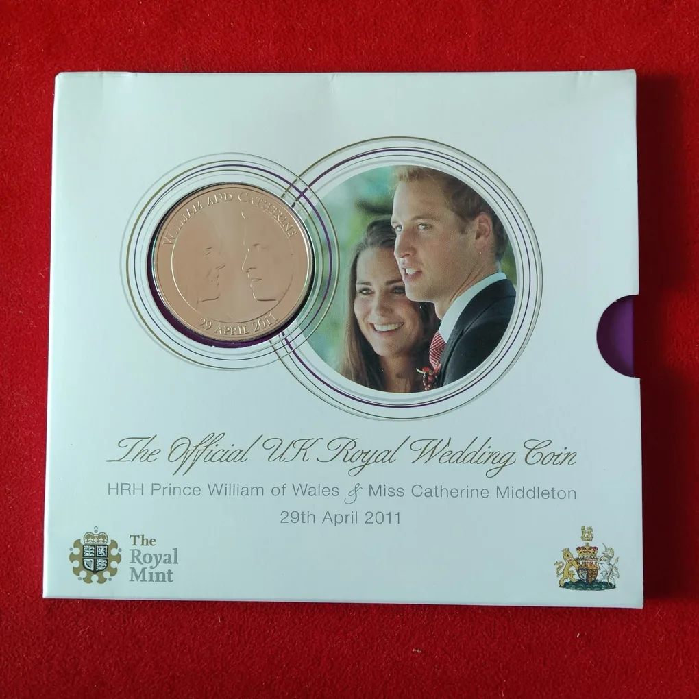 Rare The Official UK Royal Wedding Coin Prince William 5 Pounds Proof Coin 2011 Issue By Royal Mint UK