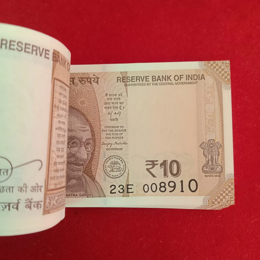 Ten Rs Semi Fancy Number Full Bundle Unc Condition 009000 Year 2025 008901