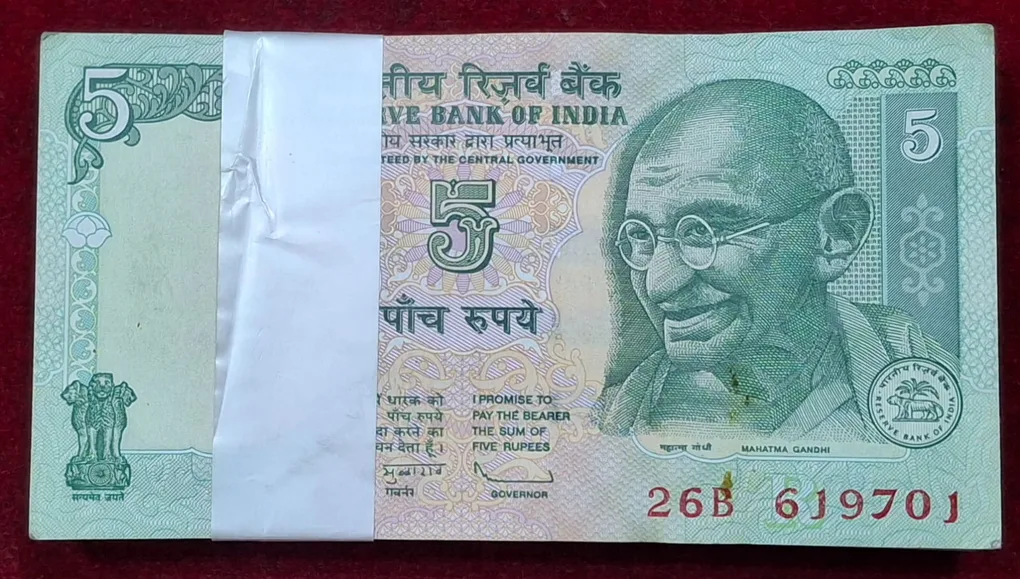 5 Rupees Gandhi Governor D.Subbarao Rare UNC (100 Note) Serial Packet with Fancy Number Ending 786