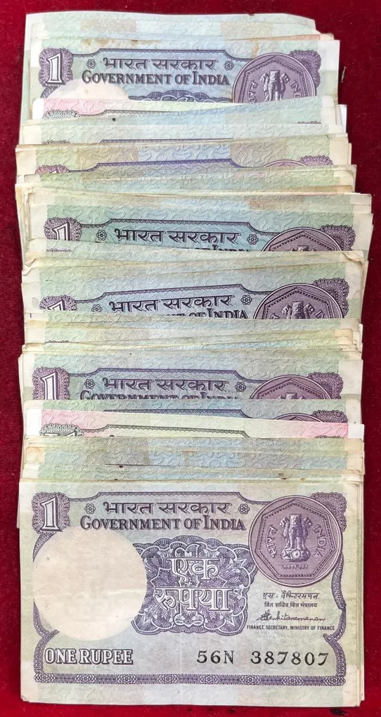 1 Rupees MIX Governor 100 Rare Note # SKU-33