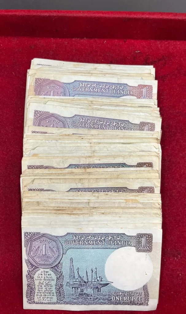 1 Rupees MIX Governor (100 PCS LOTT) Rare Note #SKU-35
