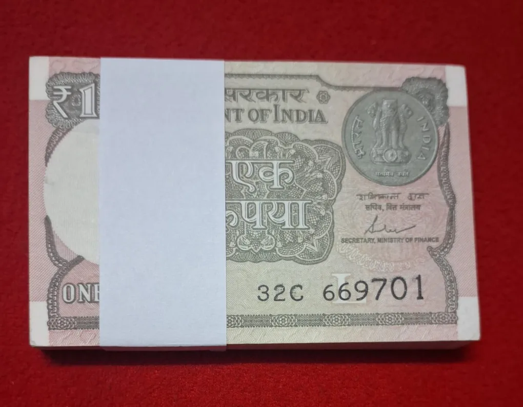One Rupee Packet 2017 Serial No. 669701 Ending 786