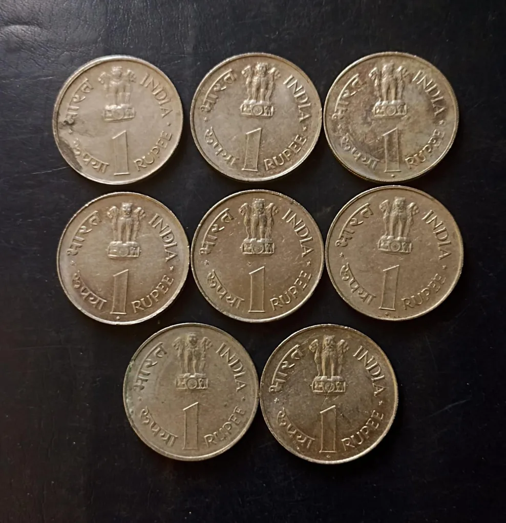 Republic India Denominaton 1₹ Back side of Mahatma Gandhi Metal copper nickel Same and similar piece available