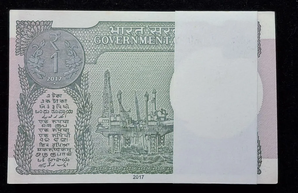 1 Rupees 2017 Governor Shakti KANT DAS Rare GEM UNC (100 Note) Serial Packet with Fancy Number 786