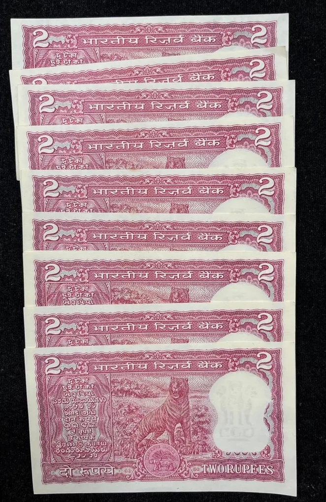 K.R PURI 2 Rupees Old Issue GEM UNC ( 10 PCS Serial Note )