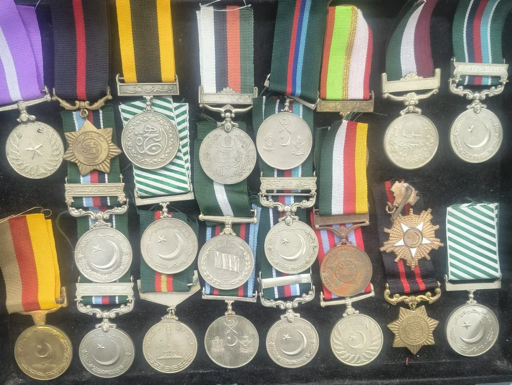 22 Different Pakistan British & Republic Medal Set