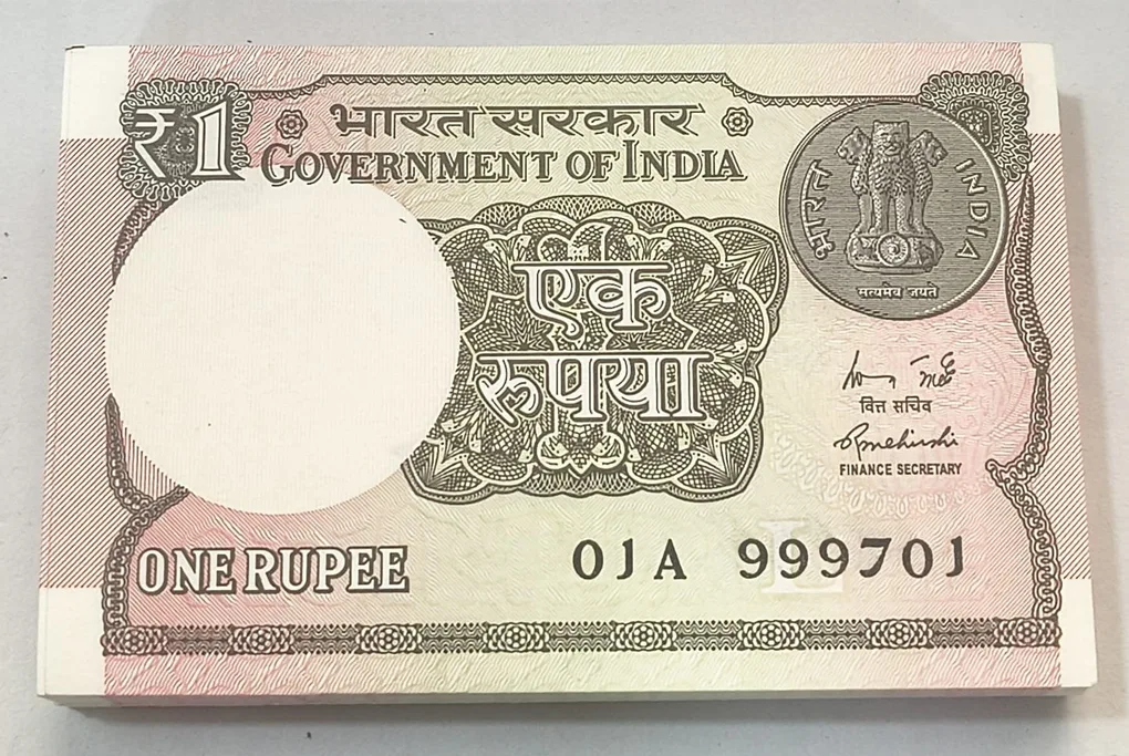 One Rupees 2015 Fancy Number Serial Packet 999786