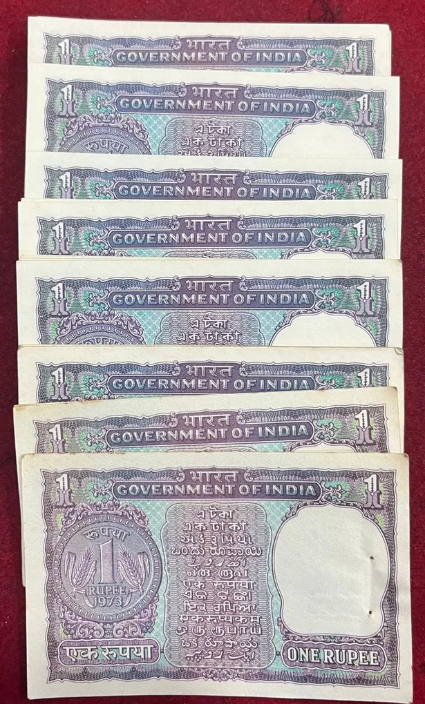 1 Rupees Big Note MIX Governor UNC 100 PCS LOTT #SKU-503
