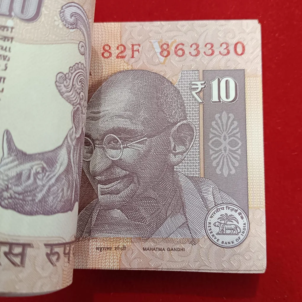 Ten Rs Old Gandhi Bundle Governor Raghuram Rajan Gem Unc Condition 863301