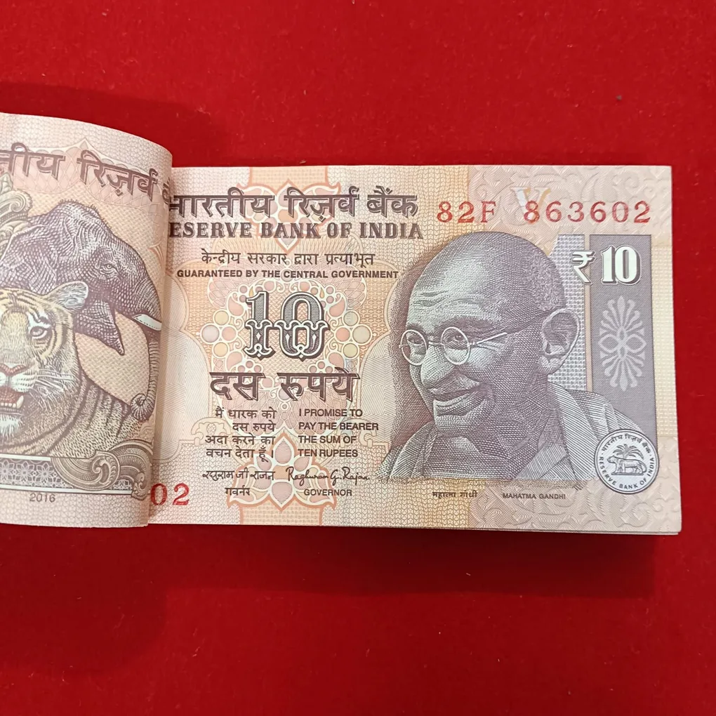 Ten Rs Old Gandhi Bundle Governor Raghuram Rajan Gem Unc Condition 863601