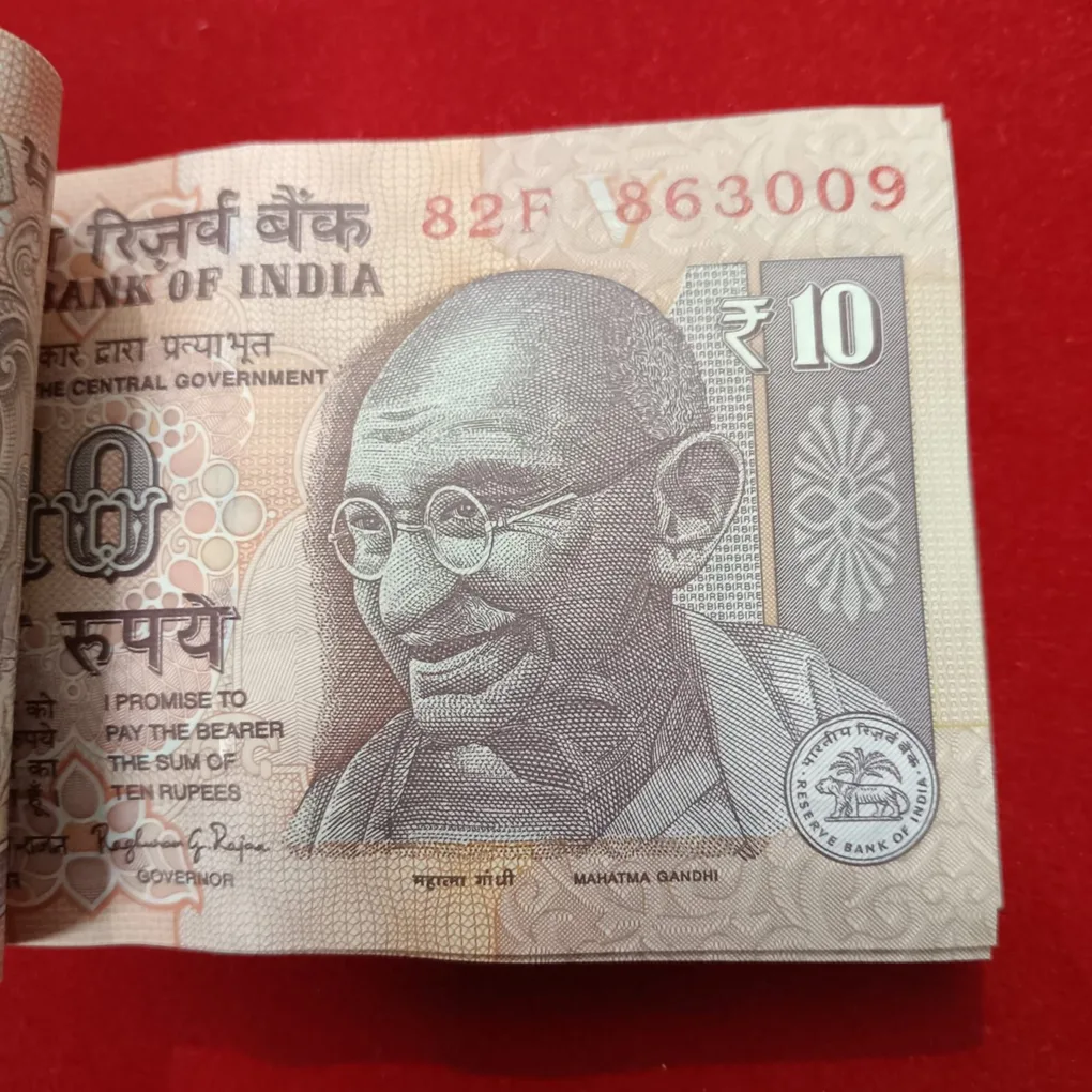 Ten Rs Old Gandhi Bundle Governor Raghuram Rajan Gem Unc Condition 863001