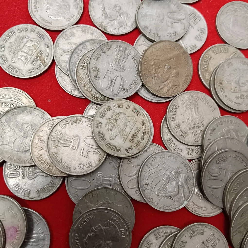 50 paise Copper Nickel Scare Commarative Coins 100 Pcs Given Republic of India