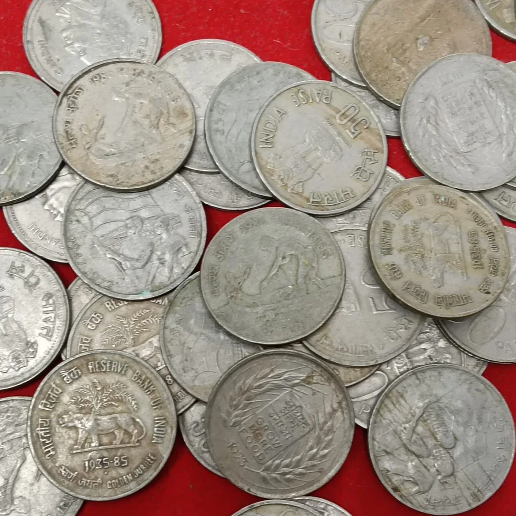 50 paise Copper Nickel Scare Commarative Coins 100 Pcs Given Republic of India