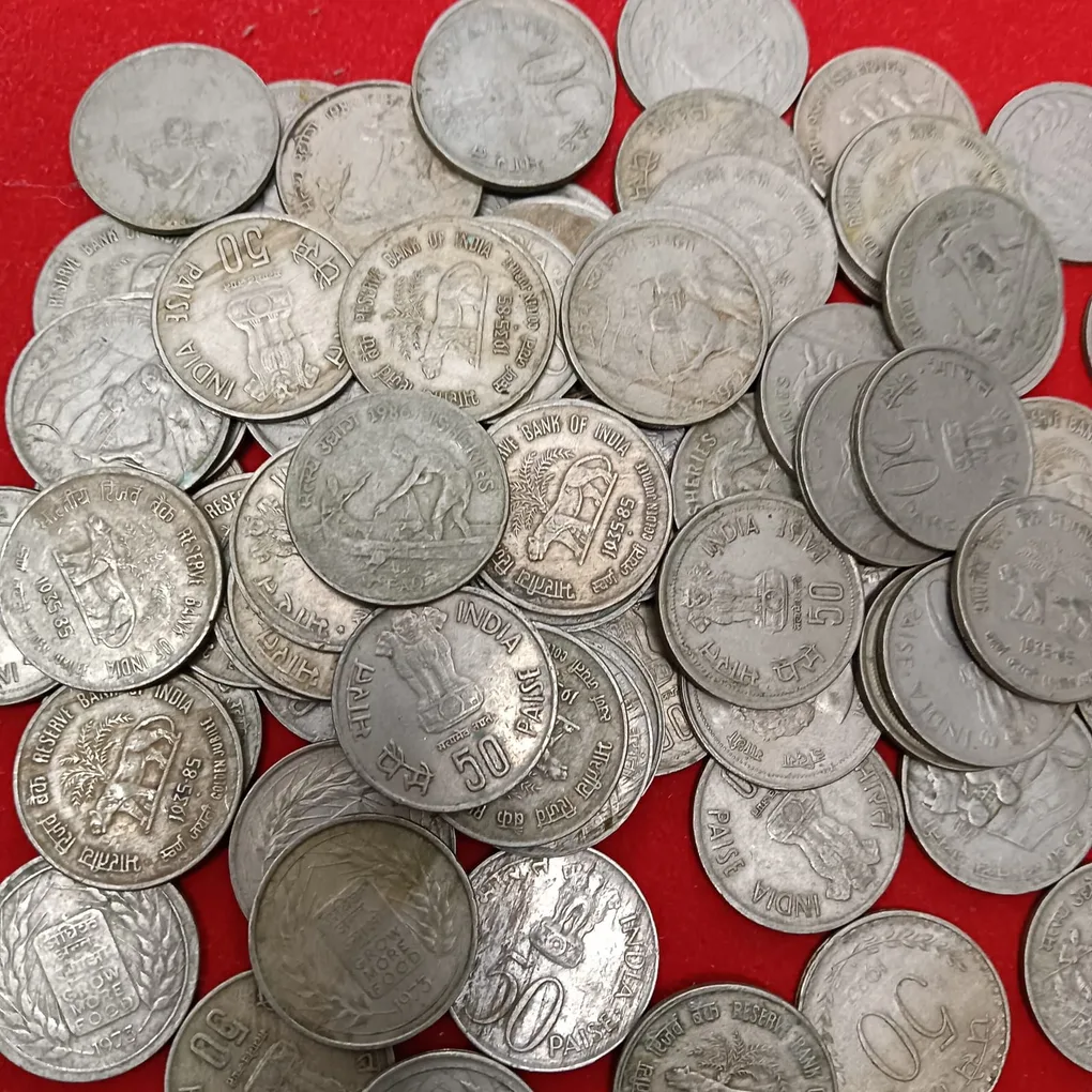 50 paise Copper Nickel Scare Commarative Coins 100 Pcs Given Republic of India