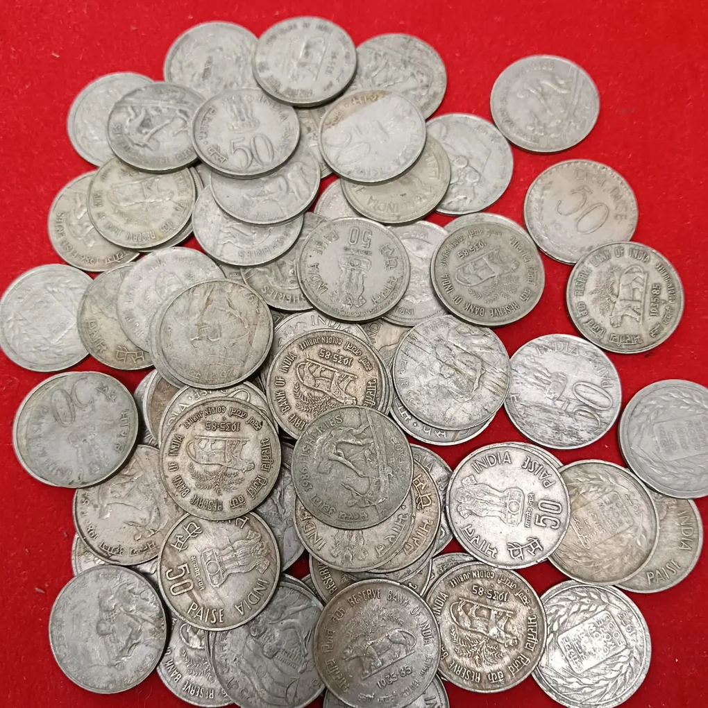 50 paise Copper Nickel Scare Commarative Coins 100 Pcs Given Republic of India