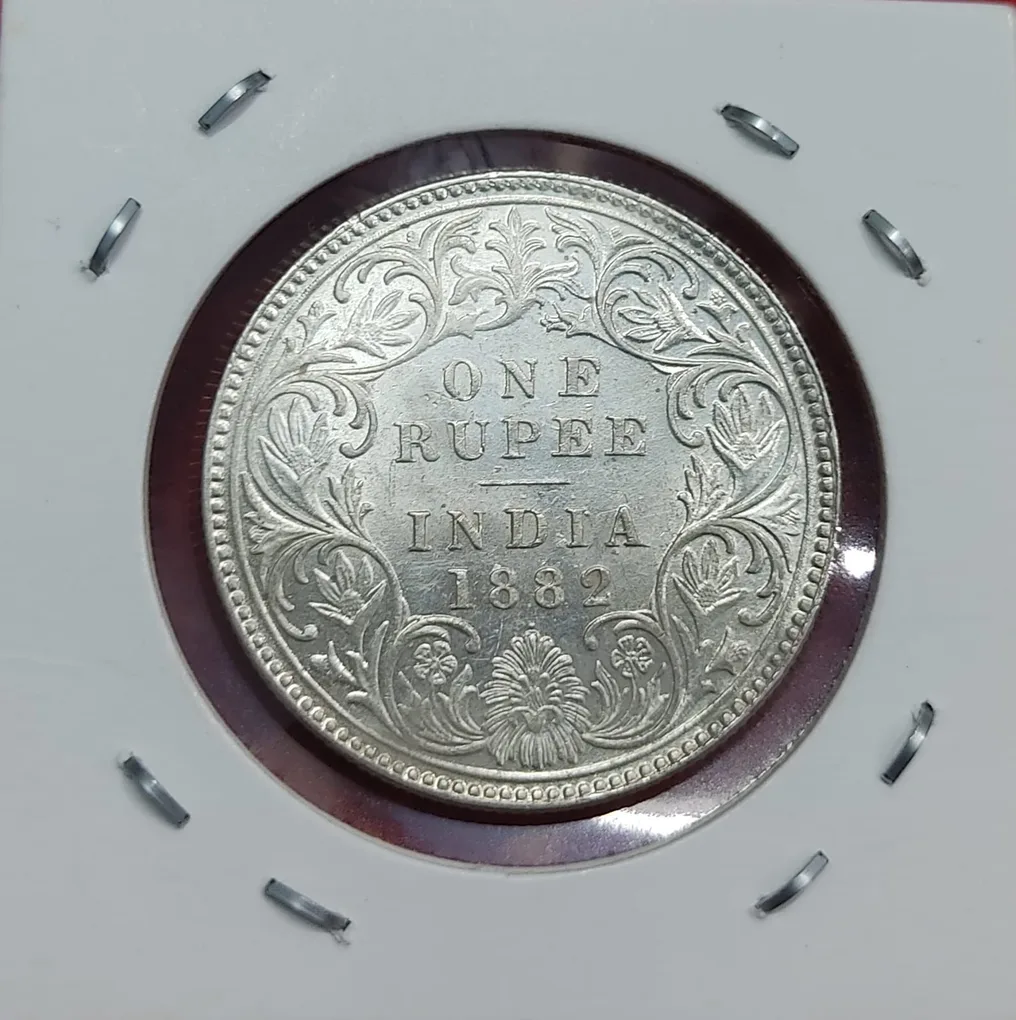 One Rupee Coin Victoria Empress 1882 Bombay Mint