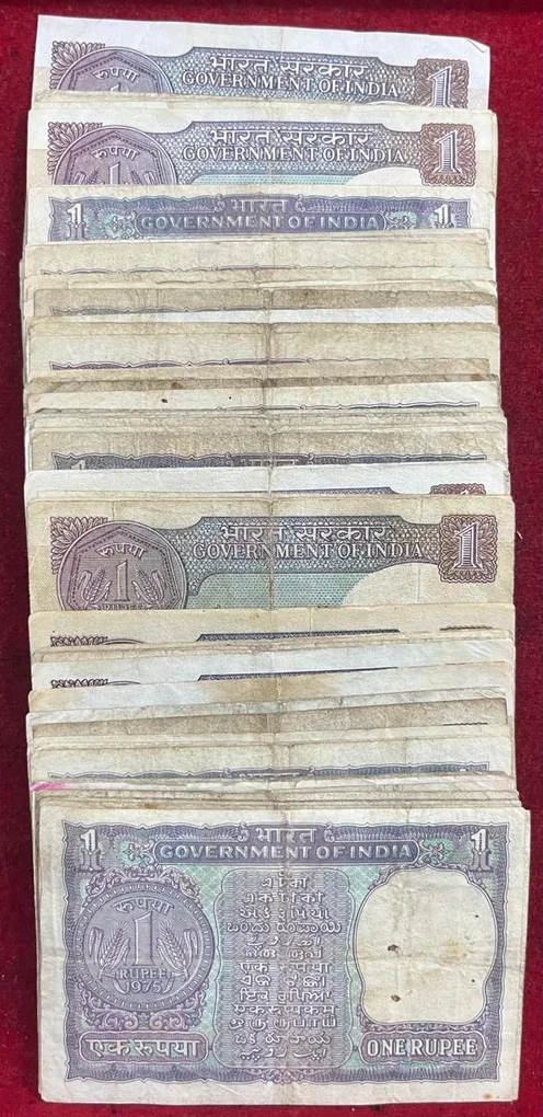 1 Rupees MIX Governor (100 PCS LOTT) MIX Condition Rare Note #SKU-47