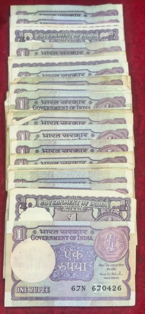 One Rupees MIX Governor (85 Note) Used Condition