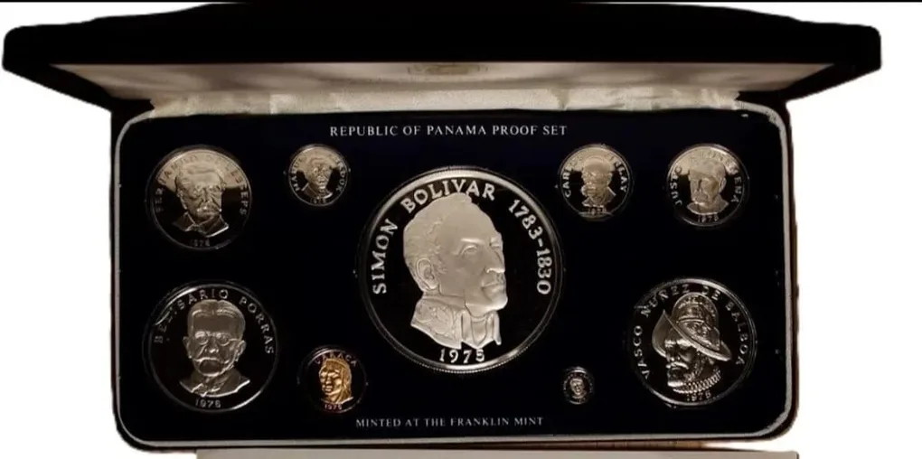 Franklin Mint Nine Proof Coin Set Silver Content 191.44 Grams Panama 1975