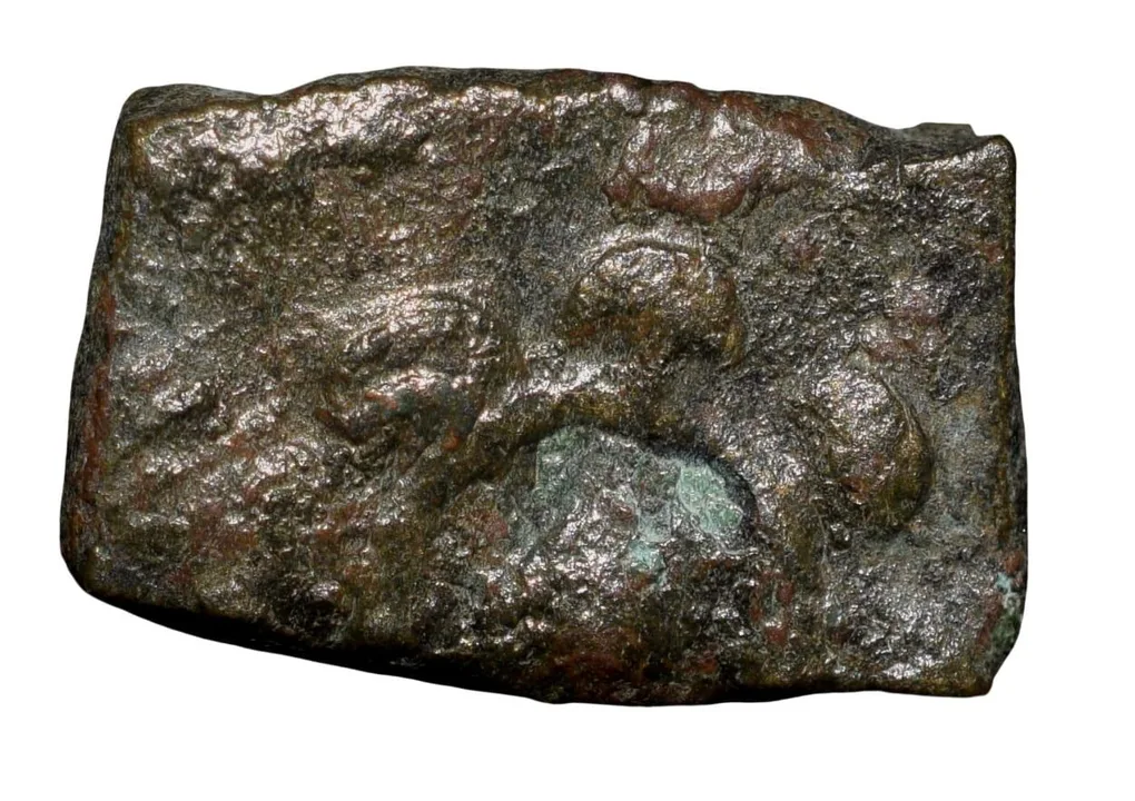 Copper Coin of Satavahan Dynasty(1st Cen.BC) from Vidarbha with 8-Spoked Wheel/Ujjaini Symbol