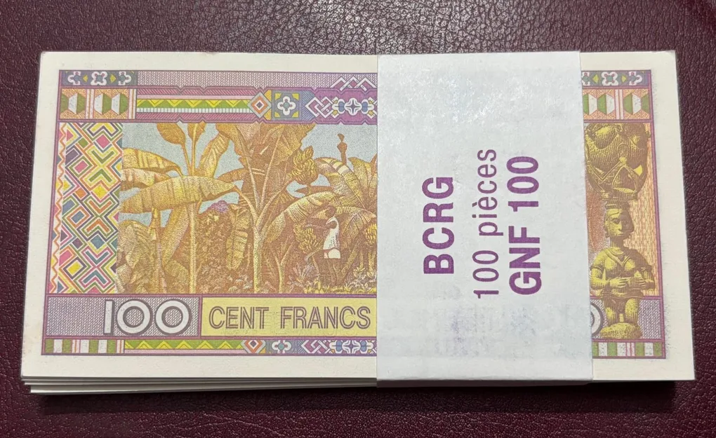 Guinee 100 Cent 2015 - 100 Notes Serial Bundle Rare #2