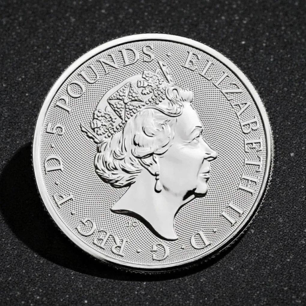 United Kingdom 2 Oz Fine Silver Lion of England and Queen Elizabeth II 2022 Issue Very Unique and Rare