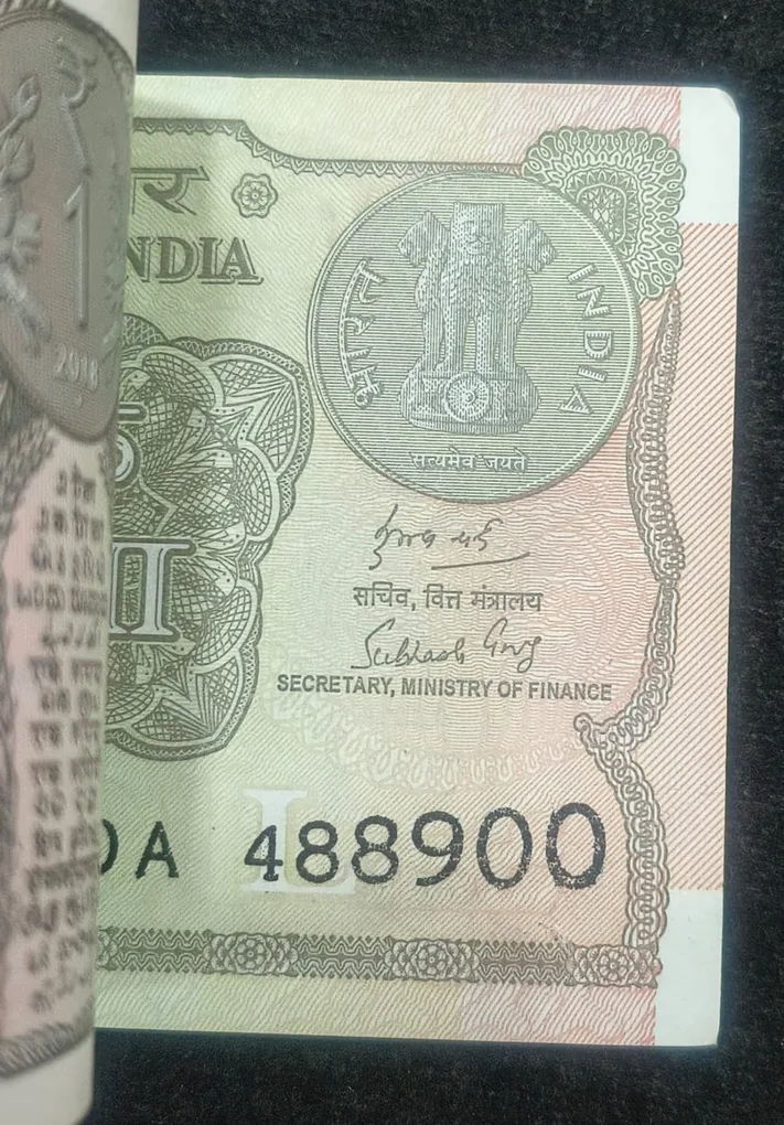 2018 One Rupees Governor Subhash GARG Rare Serial Packet with Fancy Number 488888
