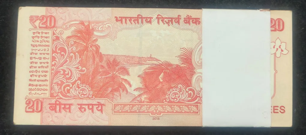 20 Rupees Old Issue Governor Urjit Patel ( L Insert 2018 ) Serial Packet GEM UNC