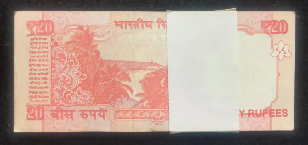 20 Rupees Old Issue Governor Urjit Patel ( L Insert 2017 ) Serial Packet GEM UNC