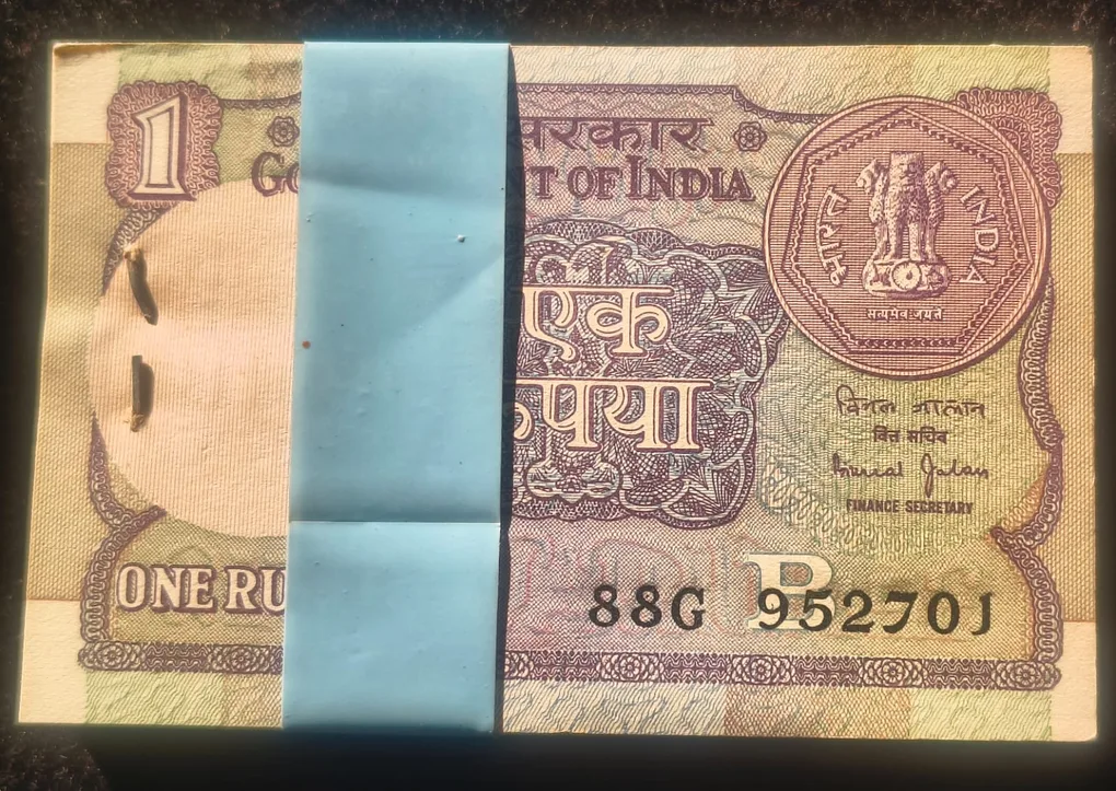 1 Rupees 1990 Governor Bimal Jalan Rare UNC Serial Packet with Fancy Number Ending 786