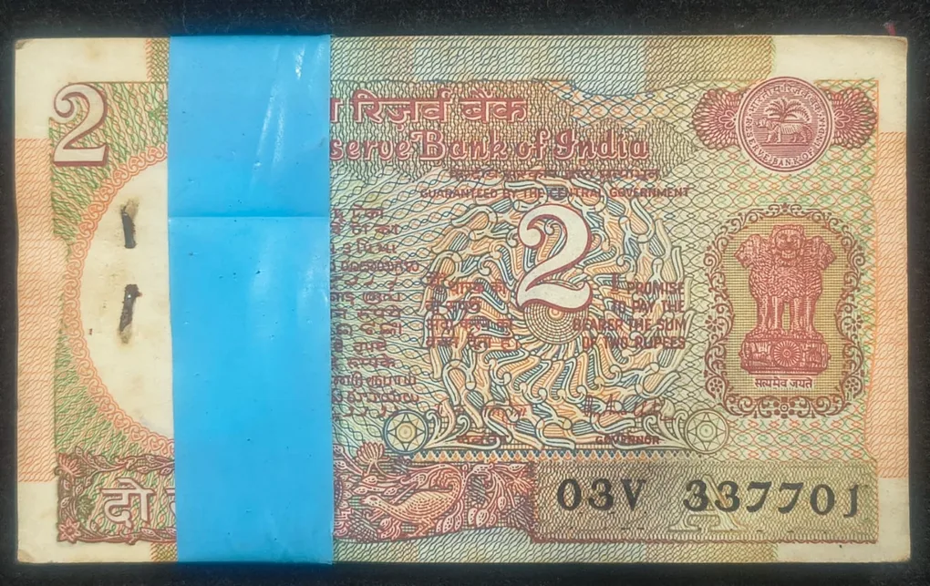 2 Rupees Satellite Issue Governor R.n.malhotra Rare GEM UNC Serial Packet with Fancy Number Ending 786