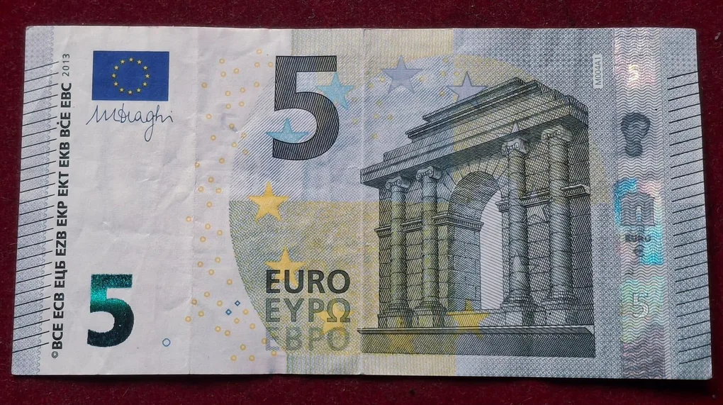 Eurozone 5 Euros Europa Series Rare World Note #B2