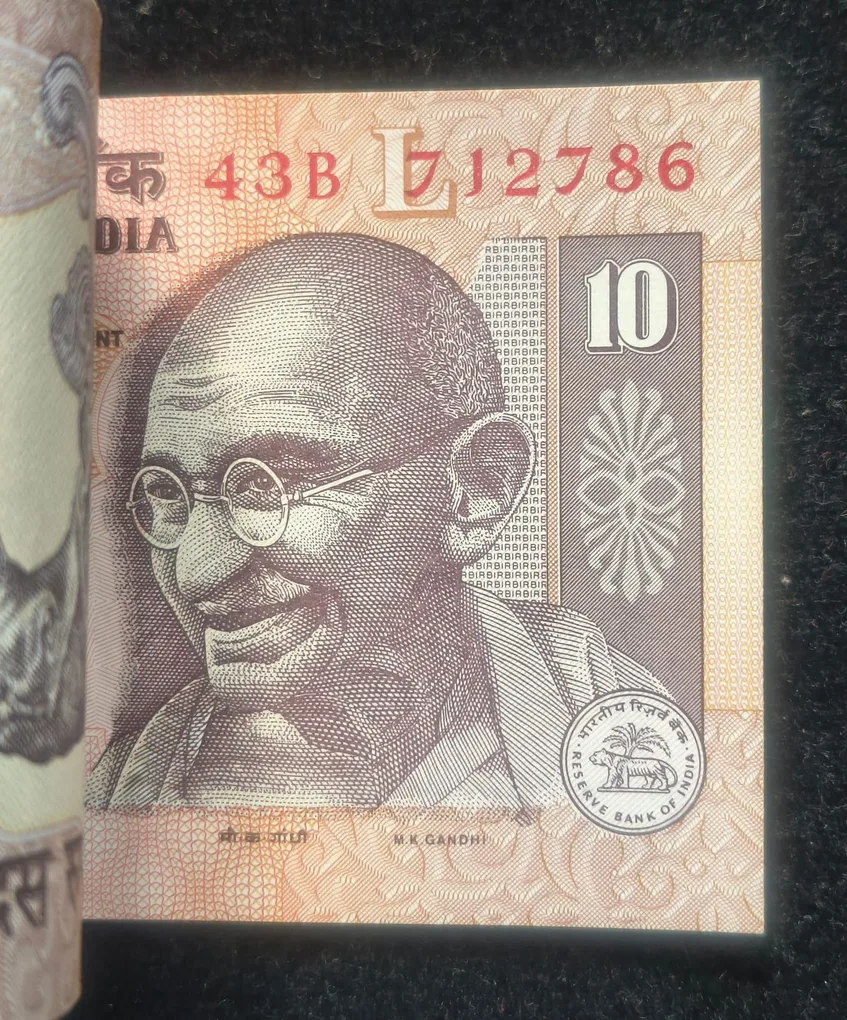 10 Rupees Governor C. Rangarajan Rare UNC Serial Packet with Fancy Number Ending 786